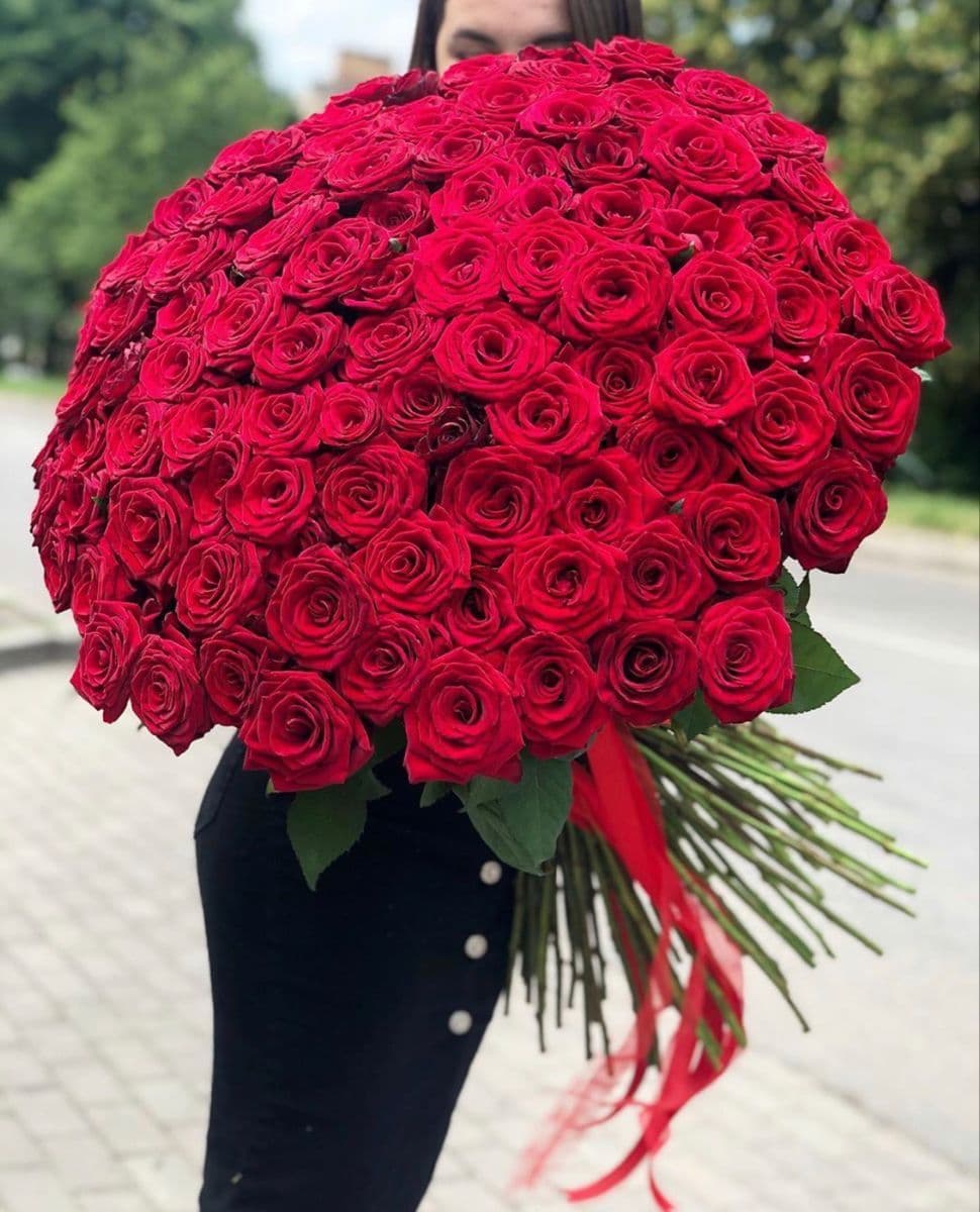 Букет из 101 розы